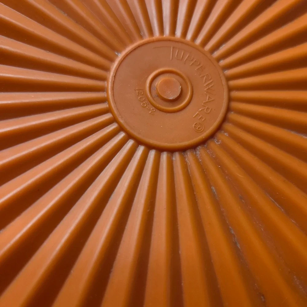 Vintage Tupperware Orange Servalier Bowl with Sunburst Lid 1204-6 1205-2 Retro